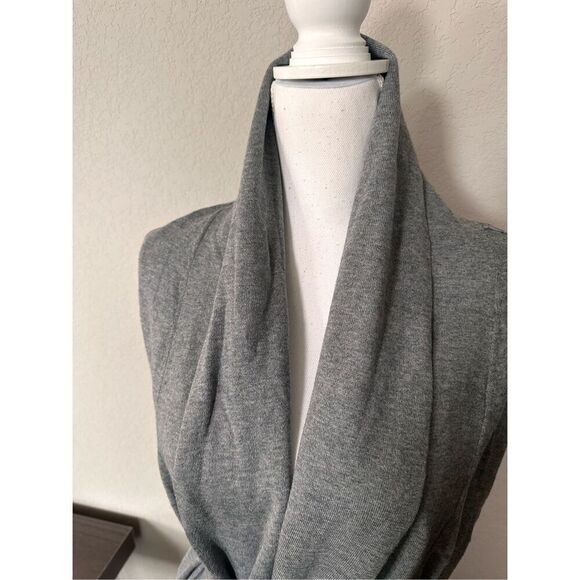 NWT Coldwater Creek Super Soft Sweater Vest Belted Gray 1X - Picture 6 of 9
